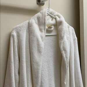 plush bath robe